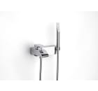 Wall-mounted bath-shower mixer with automatic diverter with retention, 1.70 m flexible shower hose, handshower and integrated shower bracket